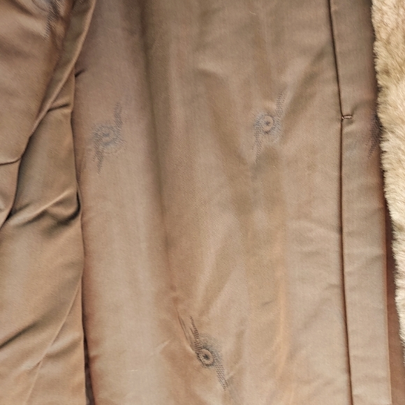 Fur Coat - Picture 1 of 5